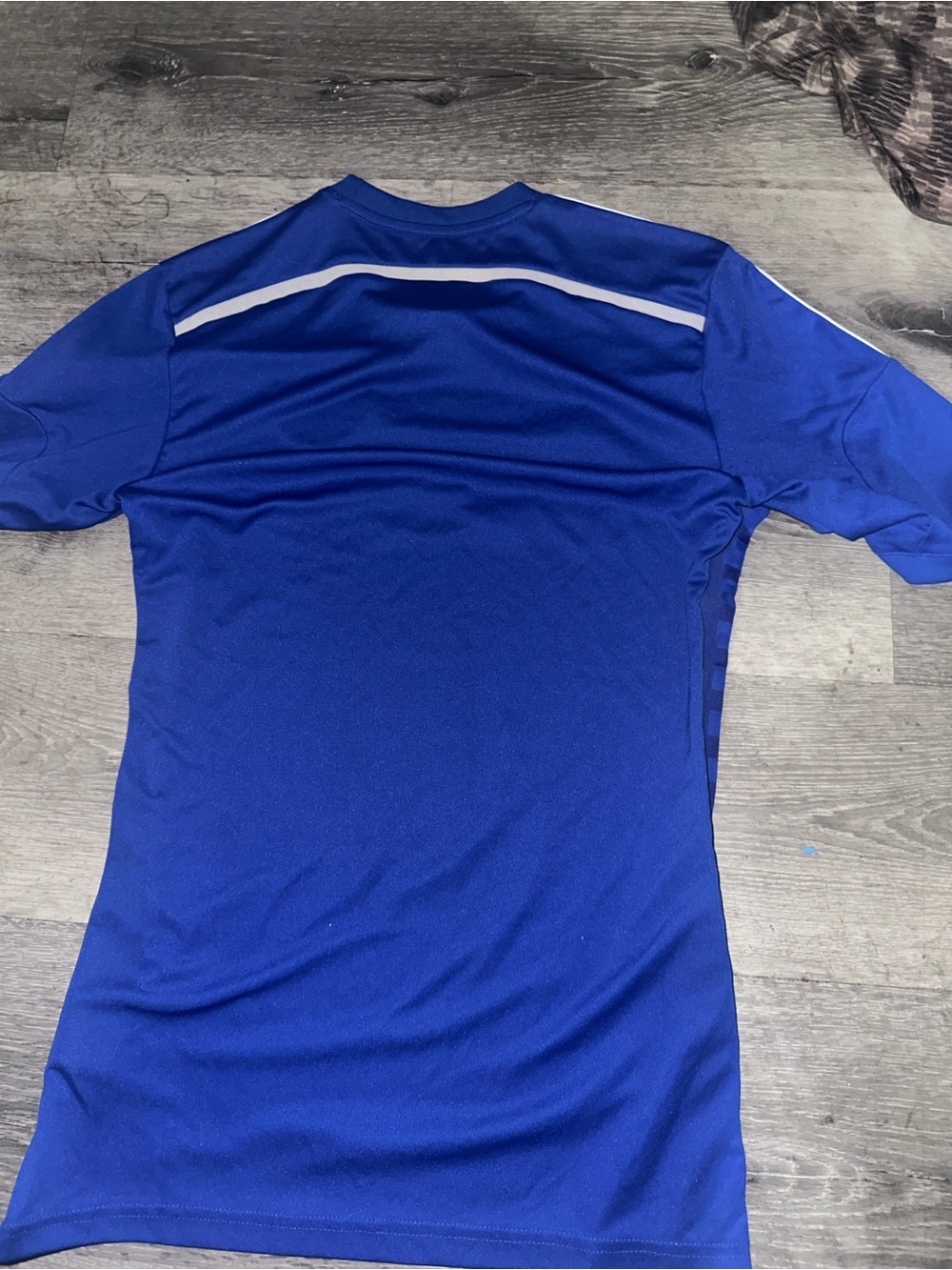 adidas Chelsea Blue Short-Sleeve Football Jersey with Samsung Logo - Picture 5 of 6